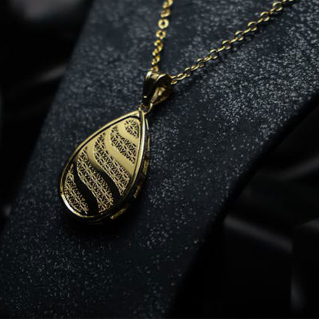 Collier Adela En Or Jaune 18 Carats